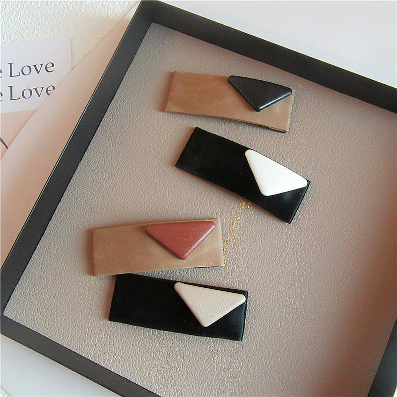 Fashion Autumn And Winter New Geometric Triangle Pu Leather Hairpin display picture 1