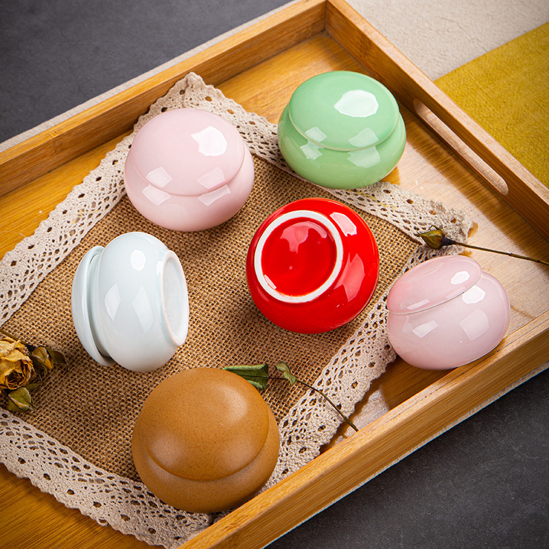 Ceramic Portable Retro-Style Box, Tea Sealed Jar, Small Powder Container, Mini Lipstick and Rouge Dispensing Bottle