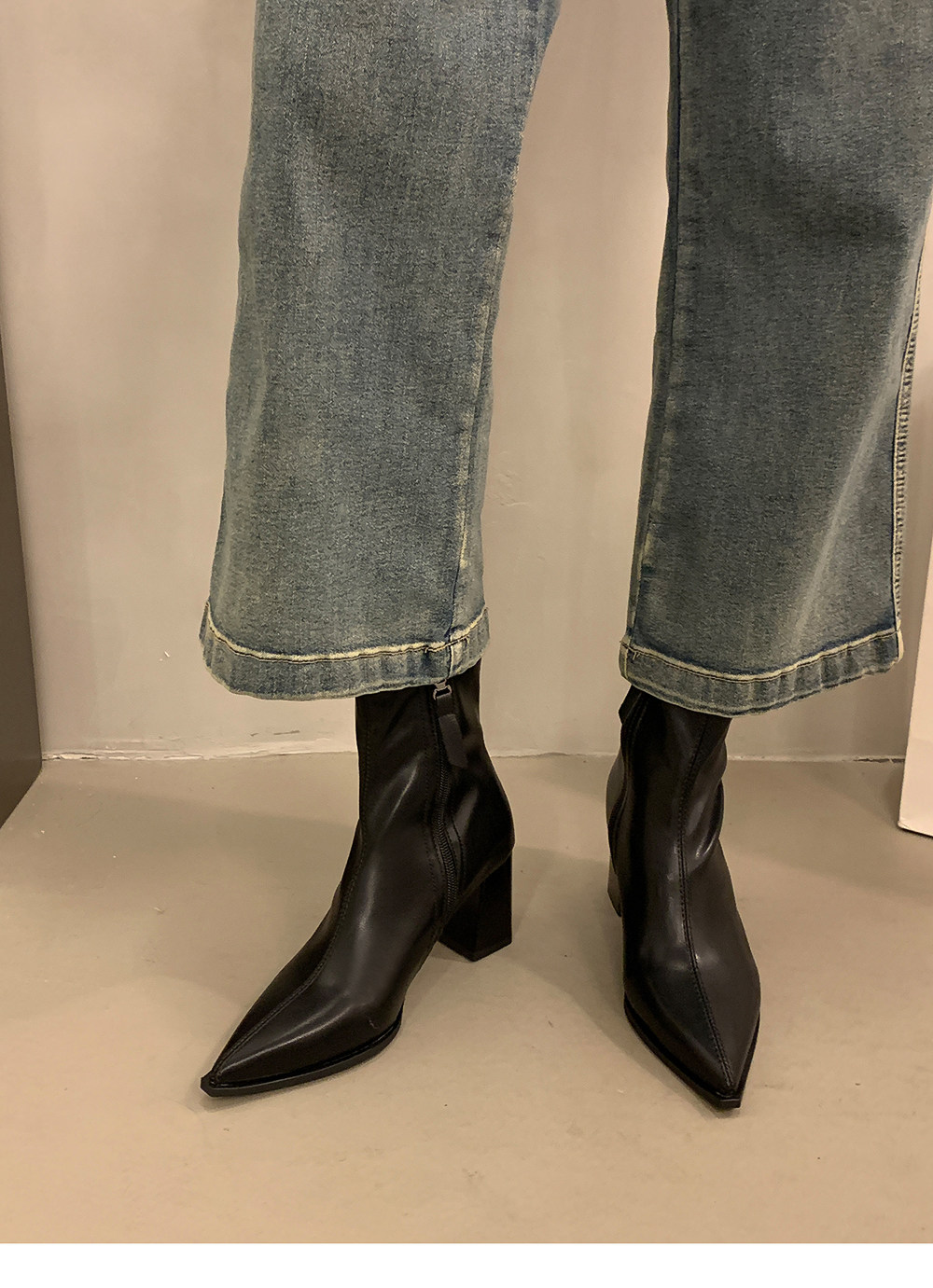 Французский эластичность Lean -Thin Boot самка 2025 осенью и зимой новый наконечник Толстые голые сапоги на высоком кабгалстук-бабочкае Лодыжка короткие трубки ботинки сын Sonlarfu/Suo Lanfu 