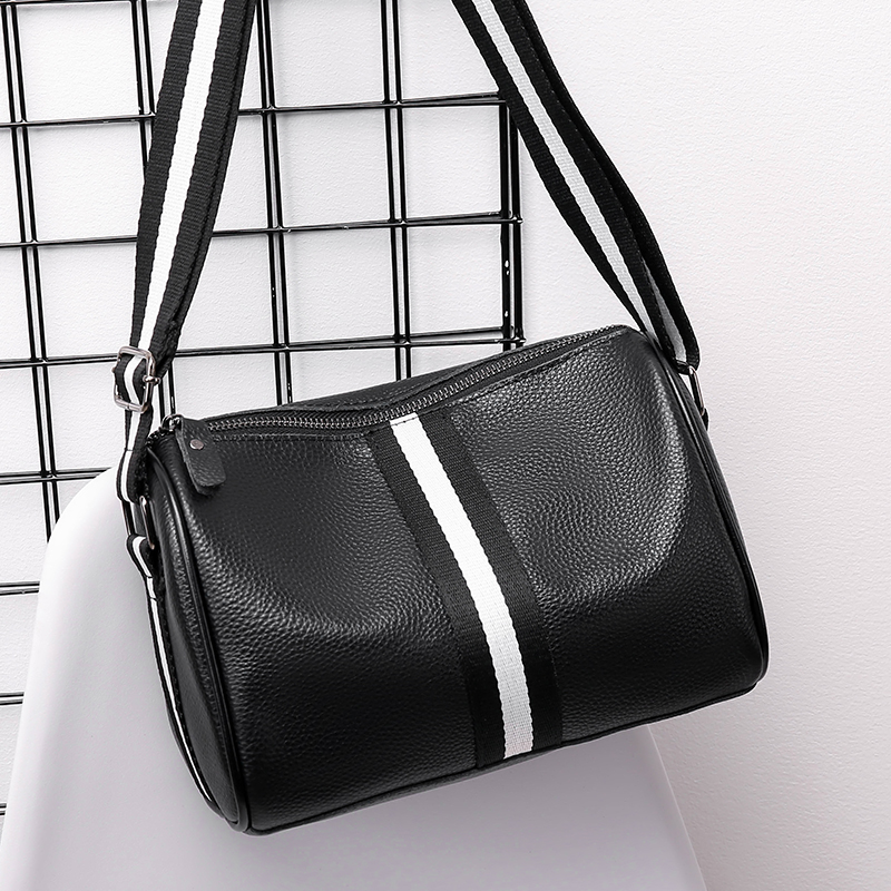 2022 New Slanted Satchel Handbag Handbucket Bag Men Style Fashion Single Shoulder Bag Lady Satchel Boston Pillow Leather Bag