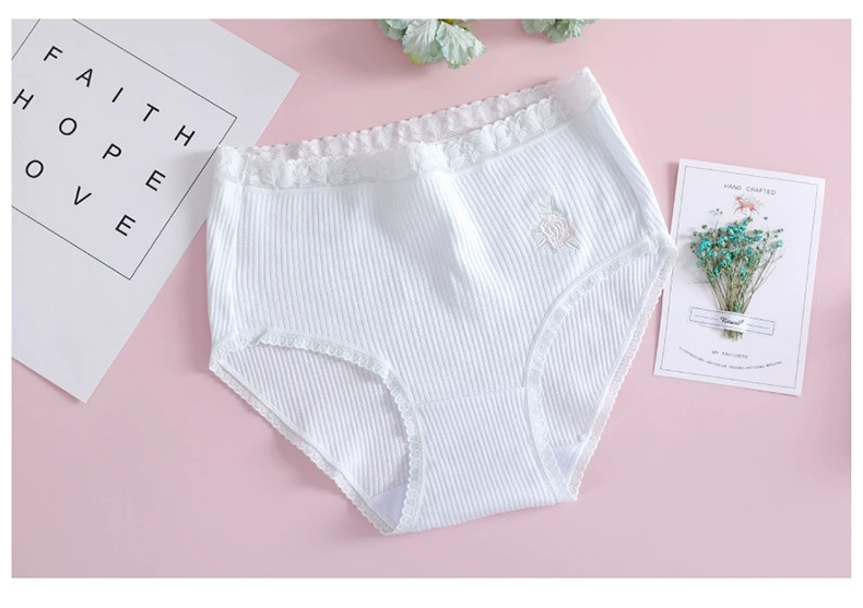 4 quần lót sau khi mặc cotton cao eo cotton kích thước lớn phụ nữ ren không có dấu vết kháng khuẩn thoáng khí tháng quần short đầu