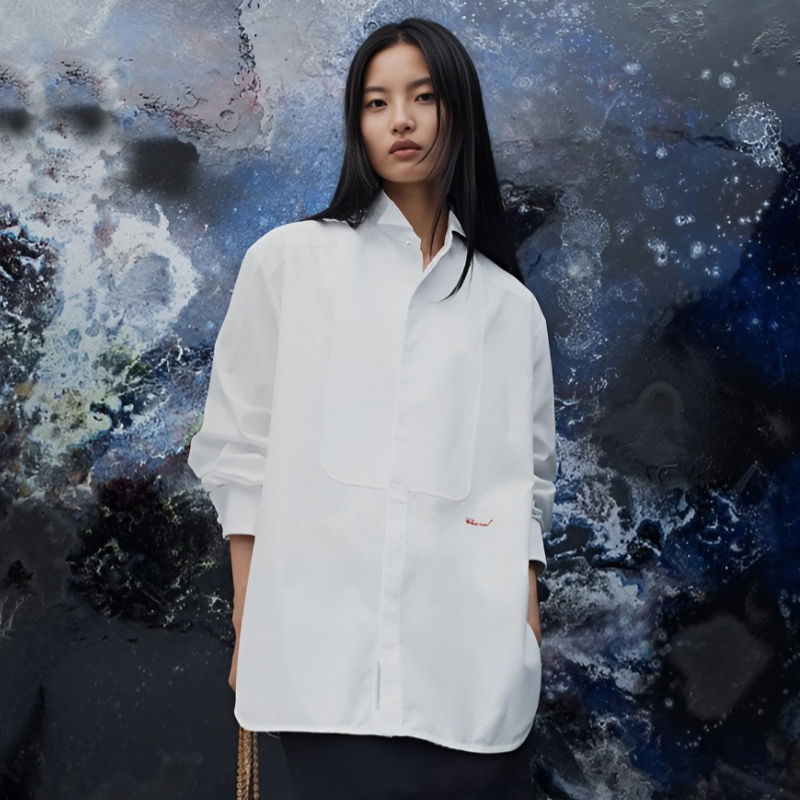 Enchanting Cat Haute Couture French Elegant Socialite Style Red Letter Embroidery Chain Hem White Cotton Long Shirt for Women