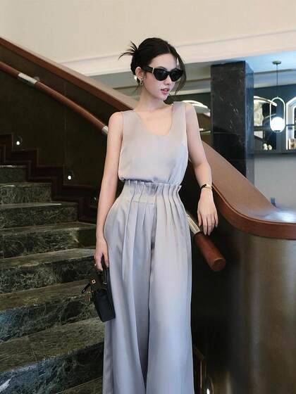 泰国潮牌女高级感慵懒套装无袖背心花苞阔腿裤气质名媛礼服两件套