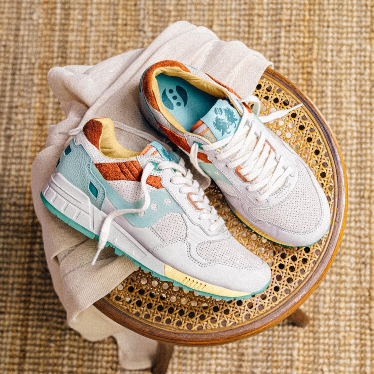 Saucony Shadow 5000 Saint Barth Color Trendy Casual Shoes for Men and Women Retro Running Shoes Saucony Shadow 5000 Saint Barth Color Trendy Casual Shoes for Men and Women Retro Running Shoes