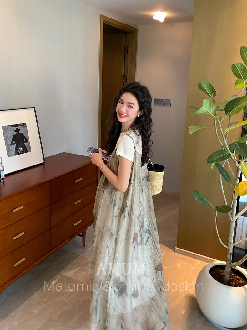 ◆ Amum Maternity Wear ◆ Outfits for Pregnant Moms~ Vintage Pleated Stylish Summer Dress That Doesn'T Show Pregnancy, Loose-Fitting Strap Dress. — 25