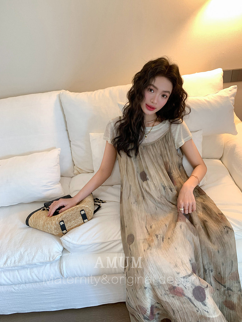 ◆ Amum Maternity Wear ◆ Outfits for Pregnant Moms~ Vintage Pleated Stylish Summer Dress That Doesn'T Show Pregnancy, Loose-Fitting Strap Dress. — 21