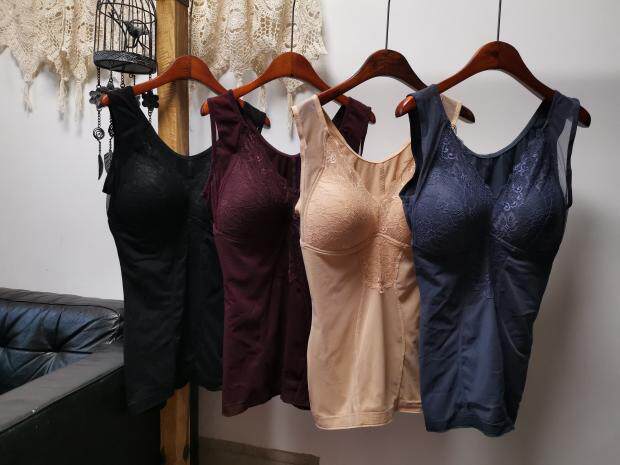 Self-staying large size for winter warm and velvety with cups without steel ring for bra plastic body close-up vest 1 ruler 9-3 ruler 6