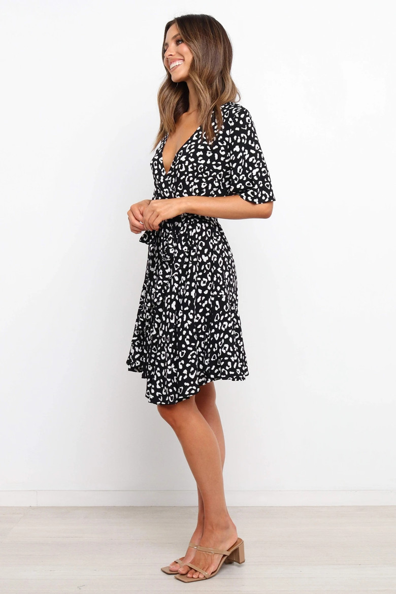 short-sleeved printed waist belt mid-length dress  NSYD19038