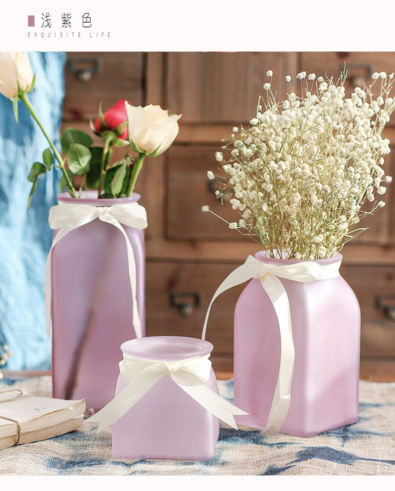 Màu thủy tinh mờ bình ruy băng châu Âu để bàn chèn hoa khô bình thủy canh phong phú tre lily trang trí hoa - Trang trí nội thất phụ kiện trang trí phòng ngủ