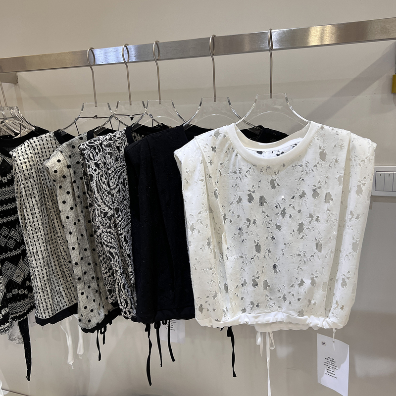 European-Style Lace Hollow-Out Sleeveless T-Shirt for Women, Summer 2026 New Versatile Polka Dot Top with Drawstring Hem, Thin Blouse