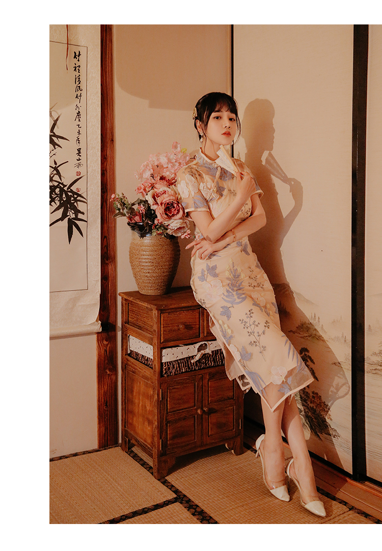 Pháp retro siêu cổ tích nhẹ nhàng retro cổ tích gợi cảm hàng ngày Cộng hòa của đất nước qua đầu gối cải tiến váy sườn xám tay áo ngắn - Sản phẩm HOT quần áo thời trang nữ