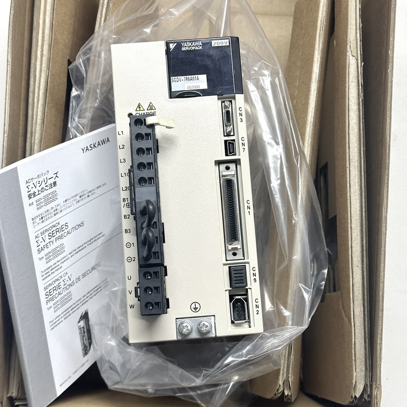 Yaskawa Drive Sgdv-5R5A01A/11A Sgdv-7R6A01A/11A One Year Warranty in Stock