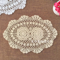 Auspicious home handmade crochet cotton hollow decorative dining mat retro shooting American European oval rice white 30 * 45C