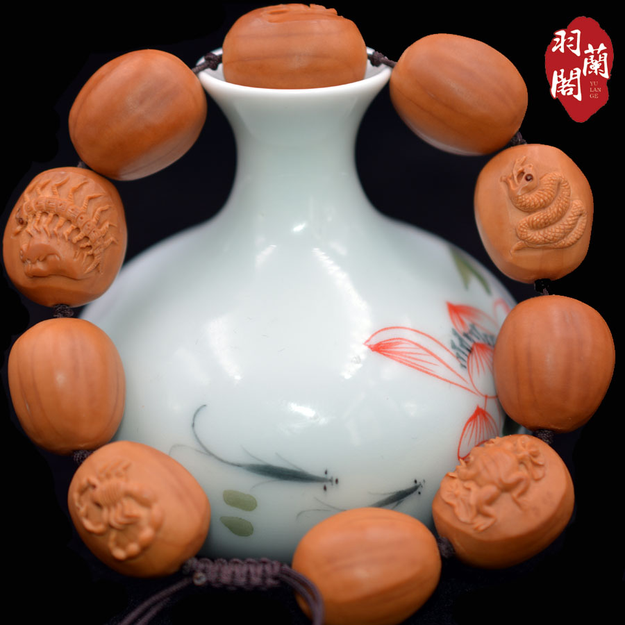 Suo-worker South artificial olive nuclear sculpted reliefs with five venomous hands in the old oil nuclear men and women pure handmade