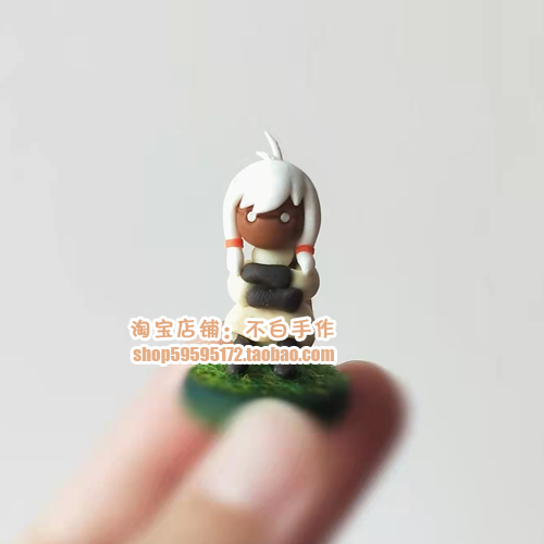 Not white handmade soft pottery small white light encounters surrounding soft pottery model custom sky light encounter model twist braid mushrooms