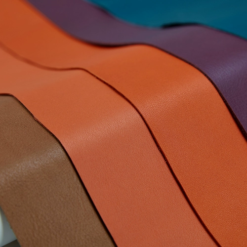 Материал кожа Темплм Итальянский импортный анилиновый кожаный слой окрашенный кожаный свет роскошный минимальный диван мягкий кровать целая кожа