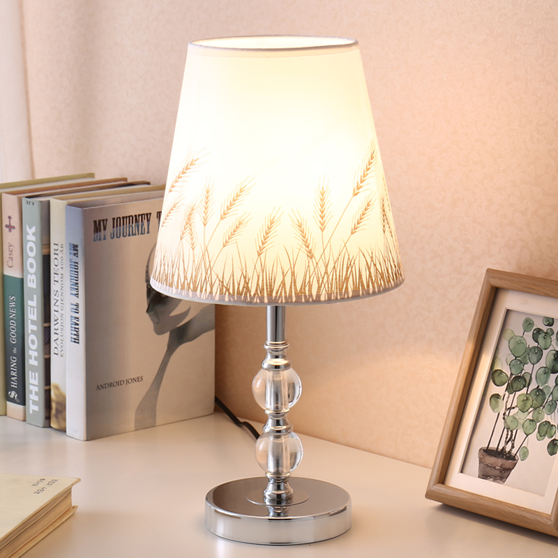 Table lamp Bedroom bed head lamp minimalist Hyundai Garden Wind Student Eye Care Adjustable Light Cozy Breastfeeding Remote Control Small Night Light