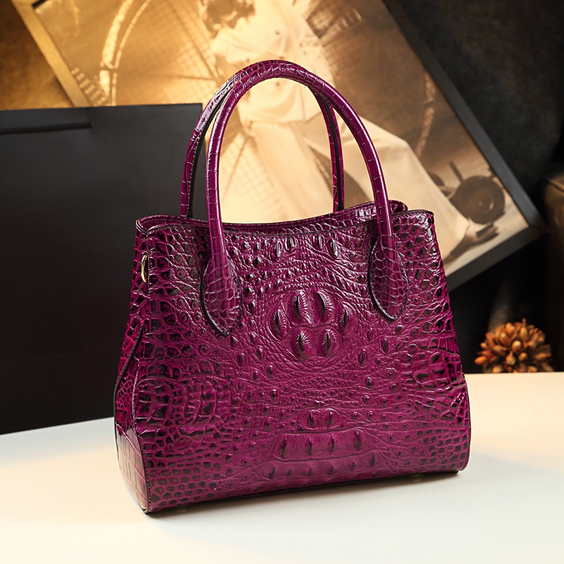 Crocodile Pattern Tote Bag for Women, 2026 New Model, Genuine Leather from Thailand, Large Capacity, Suitable for Middle-Aged Women, Handbag, Shoulder Bag, Crossbody Bag