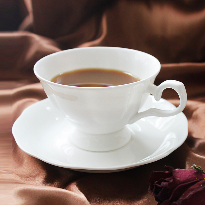 Imperial pottery dynasty tangshan pure white ipads China coffee cups and saucers suit European ideas with disc 4 cups set bag in the mail