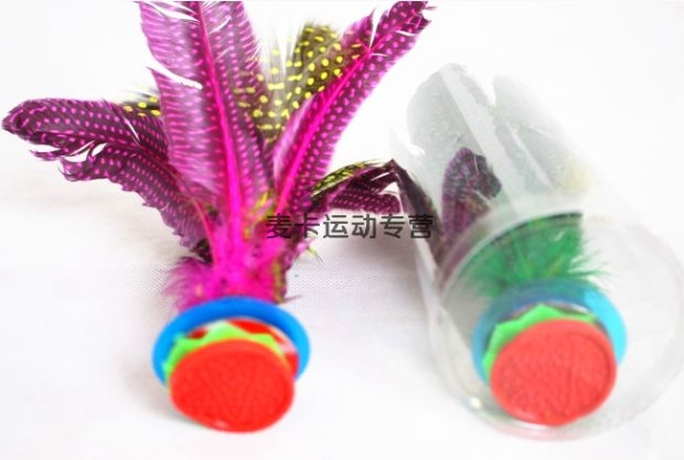 Fancy Ryukyu Keys Cạnh tranh Ryukyu Feathers Beef bottom Pearls Feather Duster Ten Pack - Các môn thể thao cầu lông / Diabolo / dân gian giá cầu đá lông gà