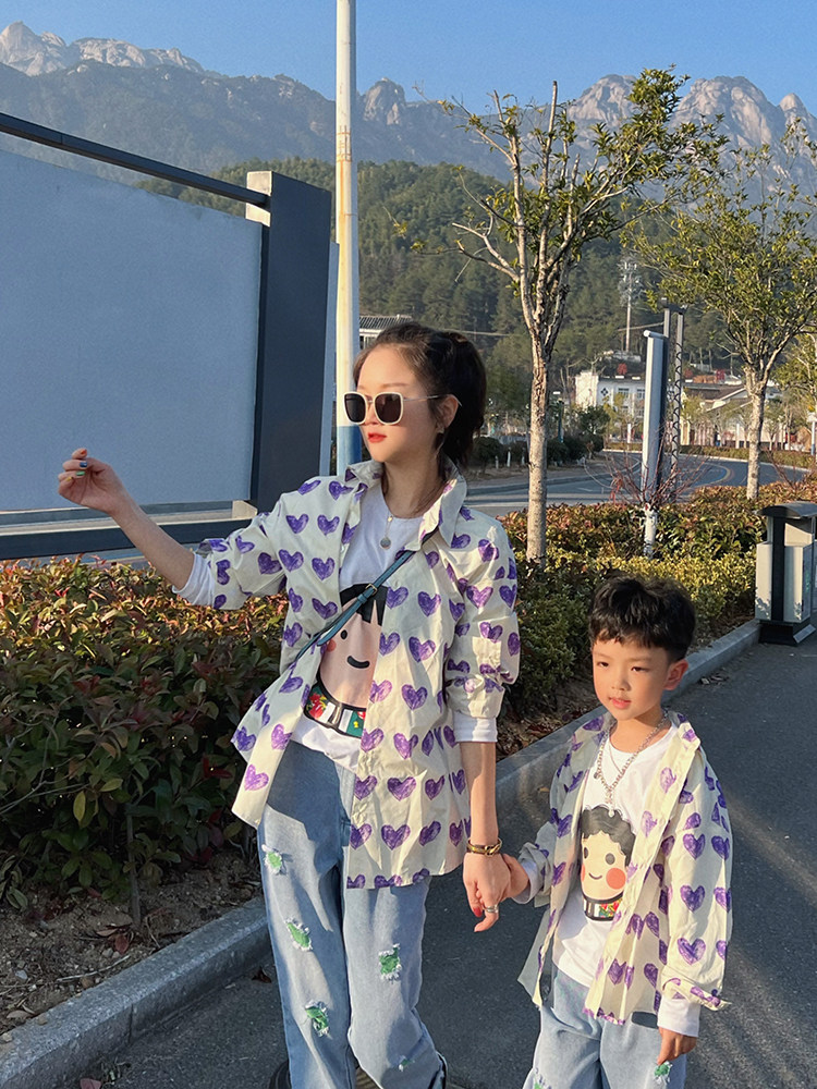 Deer mother's high-end pro-daughter clothing shirt 2023 spring and autumn new ocean gas mother-daughter Korean version mother female handsome men's blouses blouses-Taobao