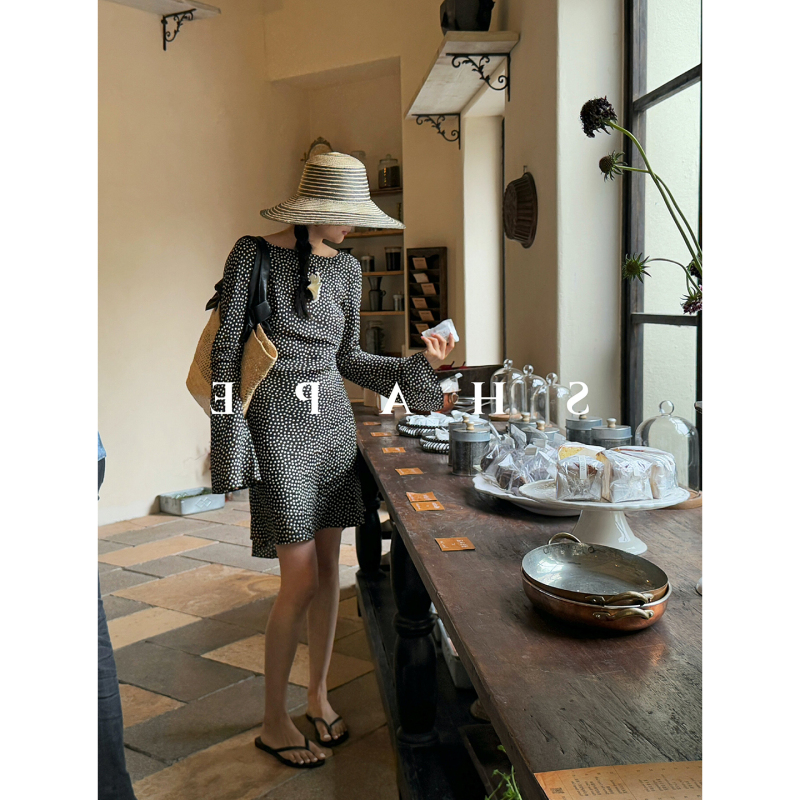 2026 Summer French Elegant Asymmetrical Cut Slimming Bell Sleeve Mulberry Silk Polka Dot Long Sleeve Dress for Women