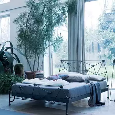 Simple modern hotel iron bed 1 5 m bedroom double bed European princess bed 1 8 white iron frame bed 1 2