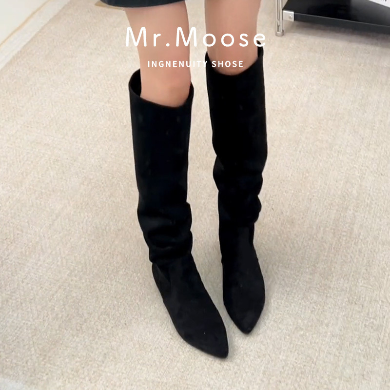 2026 New Niche European and American Style Black Pointed Toe Long Boots for Women, Winter Slimming Slouch Boots, Low-Heeled High Boots