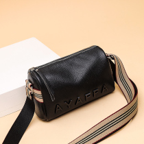 Hong Kong Lady Packet Bag 2022 New Tide Fashion Soft Leather Diagonal Satchel Large Capacity Wide Shoulder Strap Genuine Leather Cylinder Bag