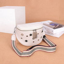 2021 new fashion Joker soft leather shoulder bag shoulder bag casual solid color studded saddle bag