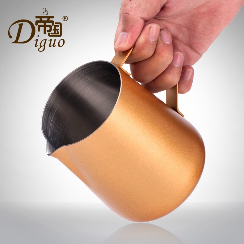 Empire thickened stainless steel pull-flower cup sharp mouth milk bubble cylinder chickpeas-type pull-in-cylinder coffee machine assorted apparatus