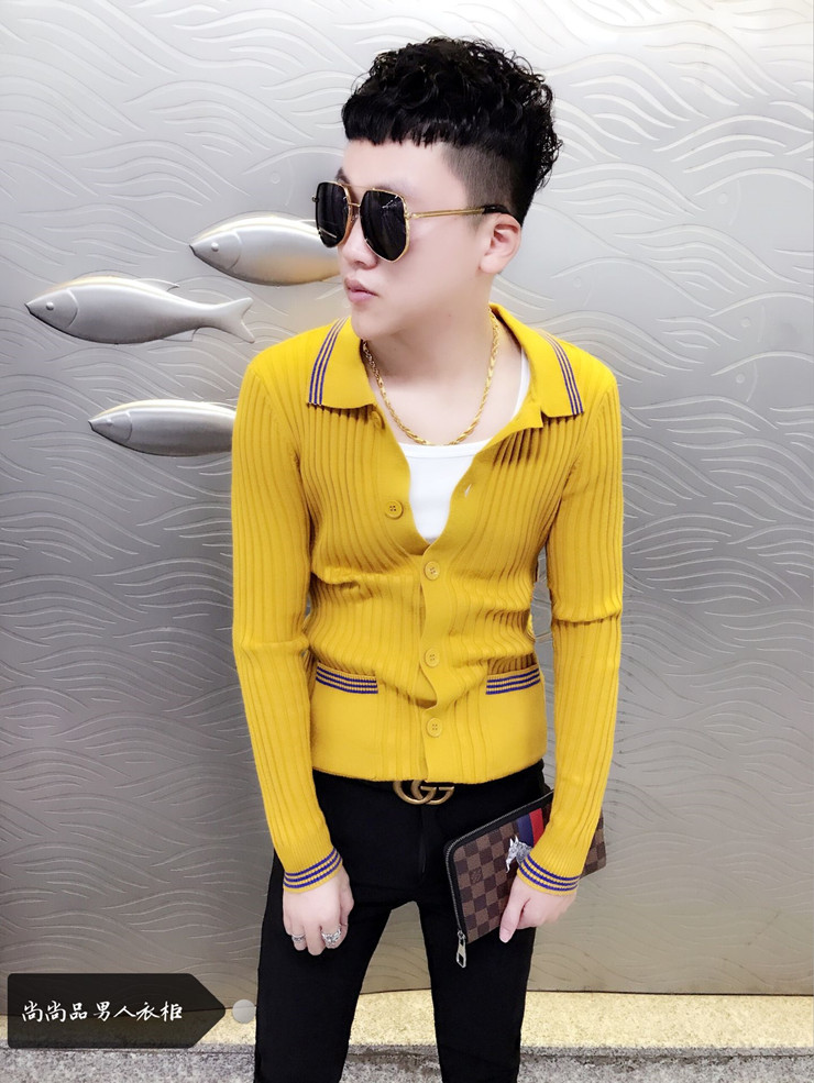 Anh chàng áo len Áo len xu hướng thời trang Nam phiên bản Hàn Quốc của áo len kẻ sọc hoang dã mùa thu đông mới phong cách áo len kiểu hàn quốc cực đẹp