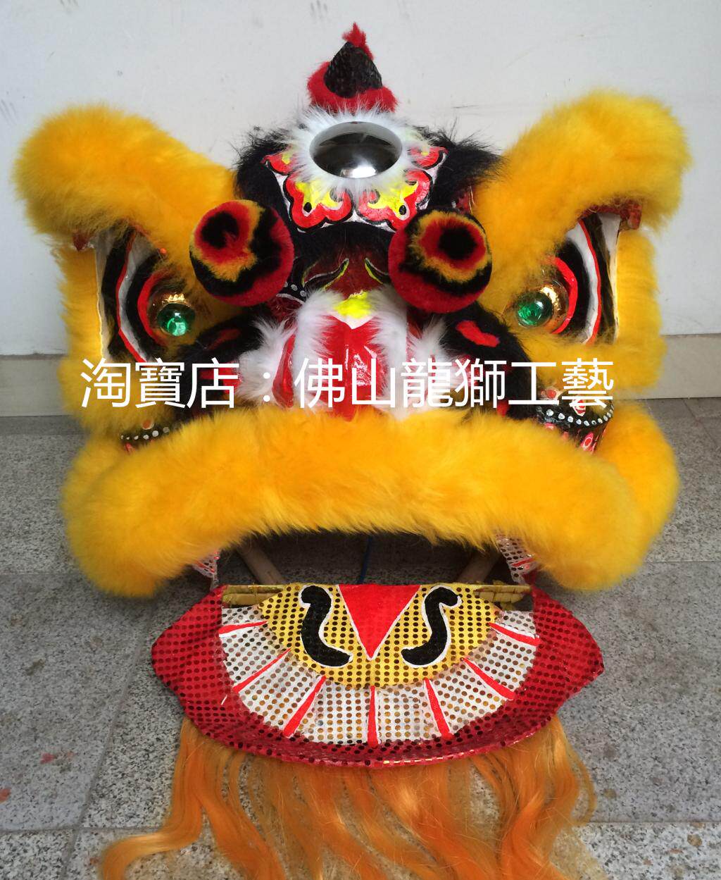 The traditional Buddha's blush - red yellow wool head set of bead - cloth wool head set