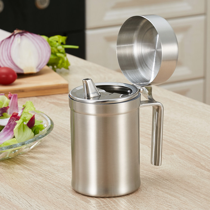 304 thick stainless steel oil pot dust proof with lid oil bottle soy sauce bottle vinegar pot sesame oil can kitchen supplies