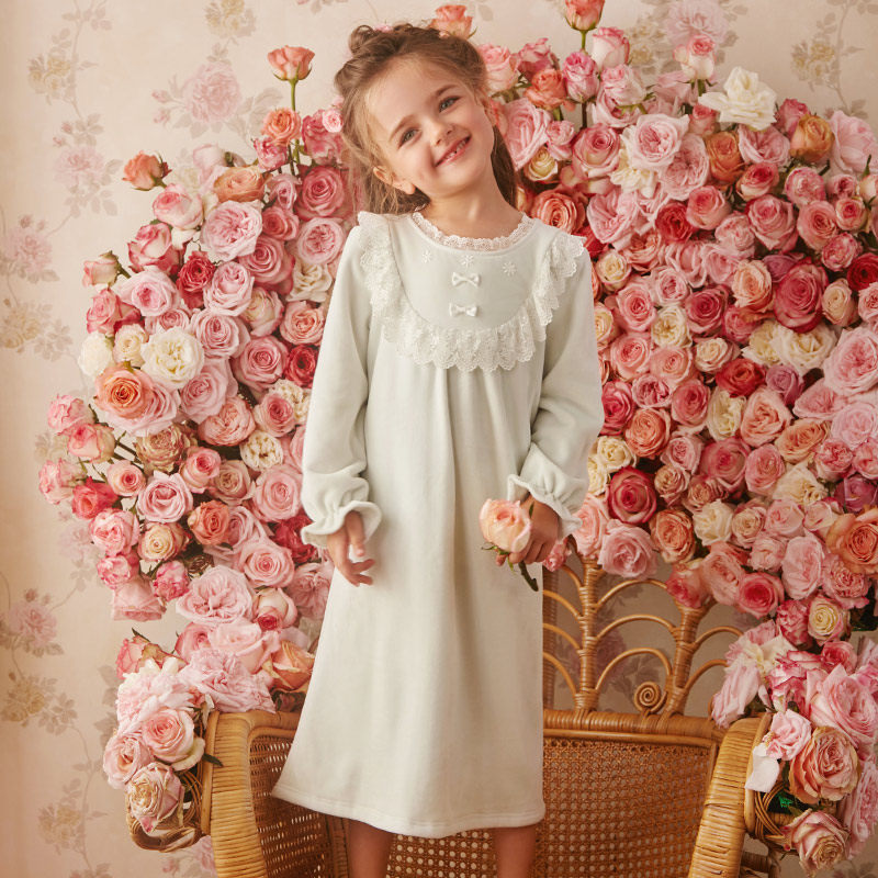 RoseTree girls' flannel nightdress autumn and winter long-sleeved little girl princess coral velvet children's palace pajamas