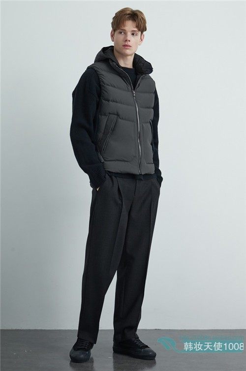 TIME high-end mens Korea 21 winter hood down vest TH2A-9QVT310MM1 D gray