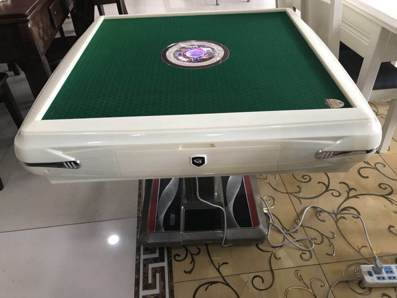 The mahjong machine fashion frame ~ pure environmental protection original new material granules to create ~ no paint taste ~ milky white