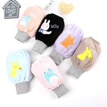 Baby sleeves long childrens autumn and winter flannel sleeves cartoon small animals men and women young children wide mouth anti-fouling sleeves