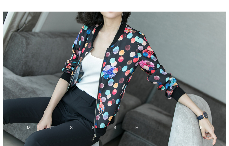 Mi Siyang 2018 mùa thu mới in trừu tượng cardigan Mỏng mỏng đồng phục bóng chày hoang dã thường ngắn áo khoác nữ shop đồ nữ