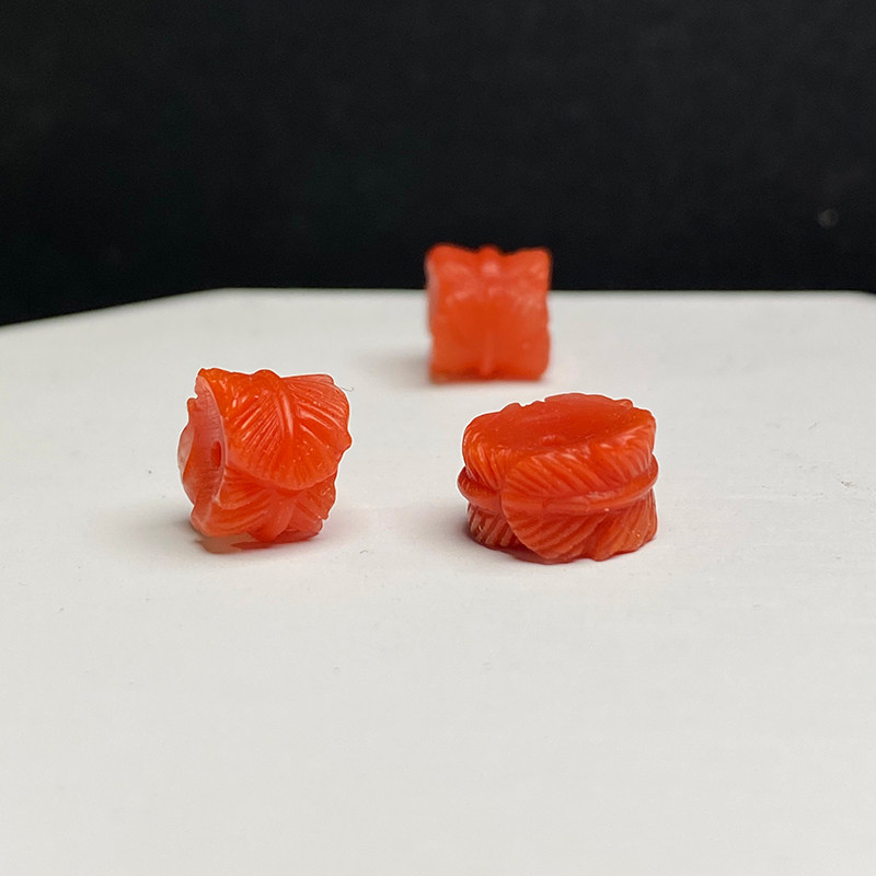 DIY аксессуары 晶心精艺 天然原矿南红羽毛隔片九口瓦西保山散珠满色满肉配饰