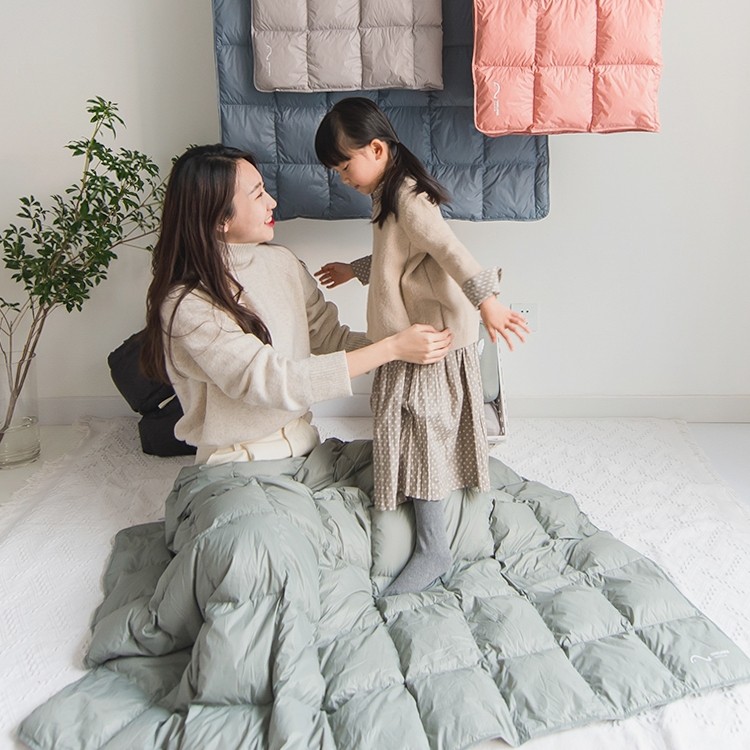 Non-Dime Whale Travel Multifunction Portable Down Blanket Shawl Cape Air Conditioning Blanket Sofa Blanket Office Afternoon Nap Blanket