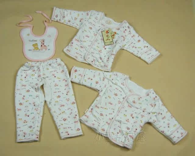 Coffret cadeau pour nouveau-né - vêtements - Ref 1956219 Image 18