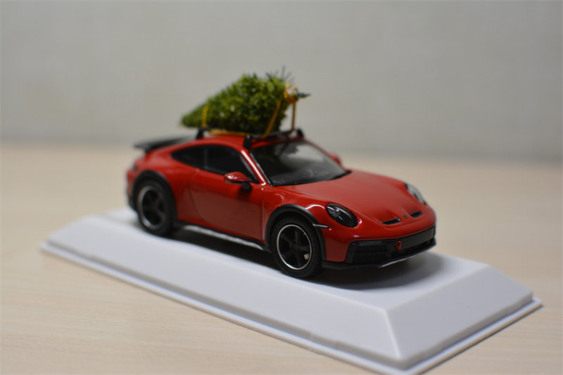 Spark 1:43 保时捷Porsche 911(992) Dakar 2022 圣诞版红现货