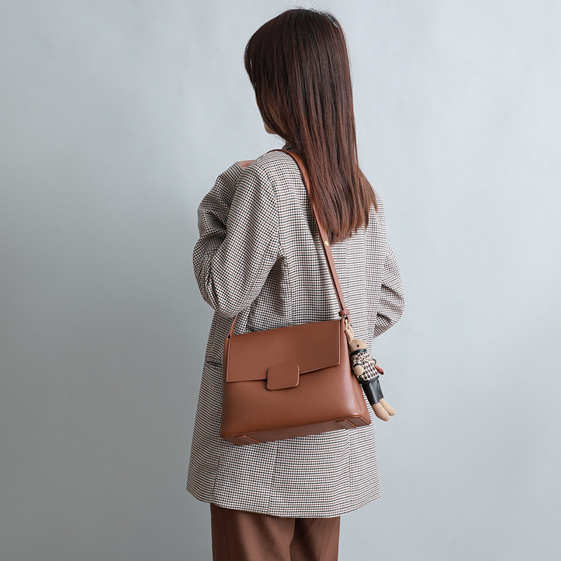 French light luxury brand Caring Koko~ temperament high-end leather bag women's shoulder messenger bag handbag
