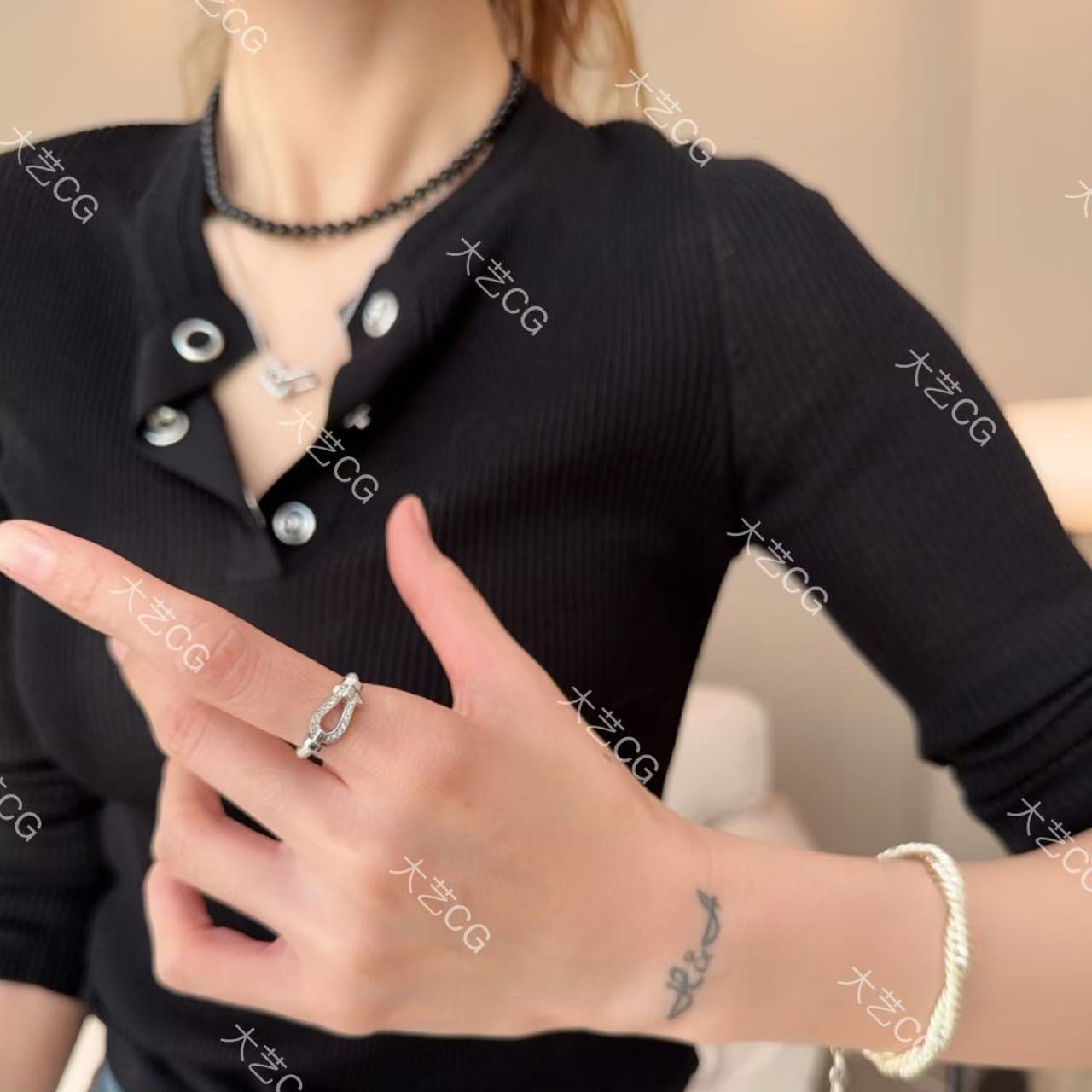 Sterling silver ring, versatile and high-end, 925 silver ring, thin ring opening, adjustable commuting accessory