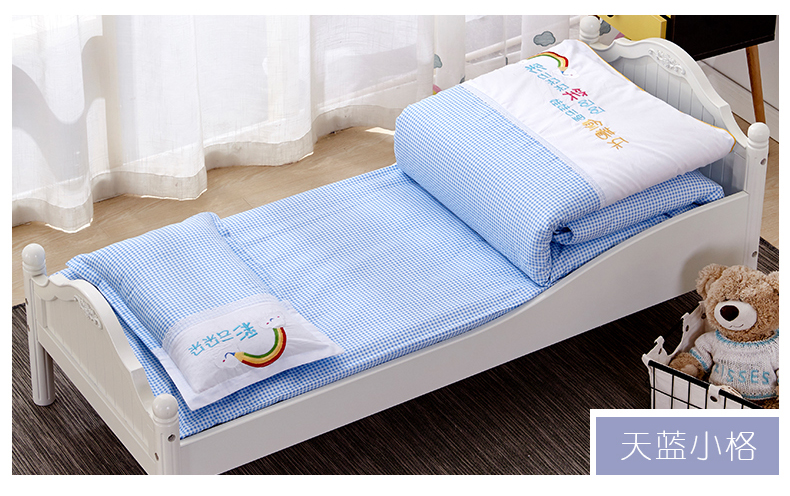 Mẫu giáo chăn ba mảnh cotton trẻ em quilt bé nap cotton có thể tháo rời bộ đồ giường với lõi sáu mảnh