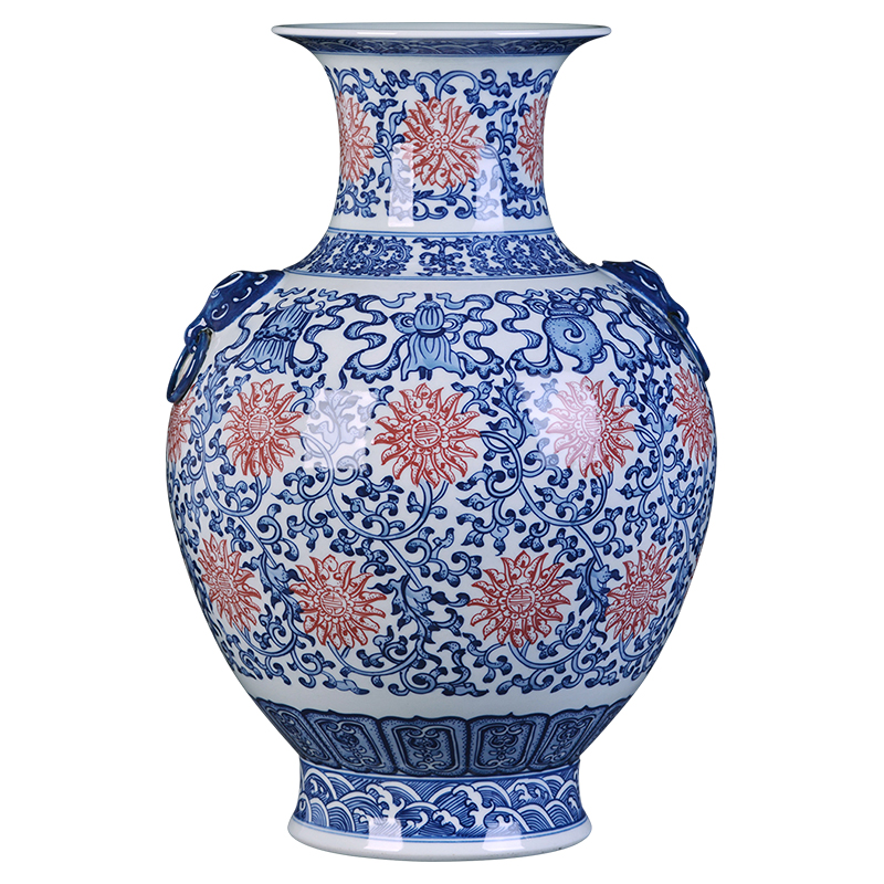 Antique blue and white porcelain of jingdezhen ceramics craft supplies the sitting room of Chinese style household furnishing articles dried flowers in the vase