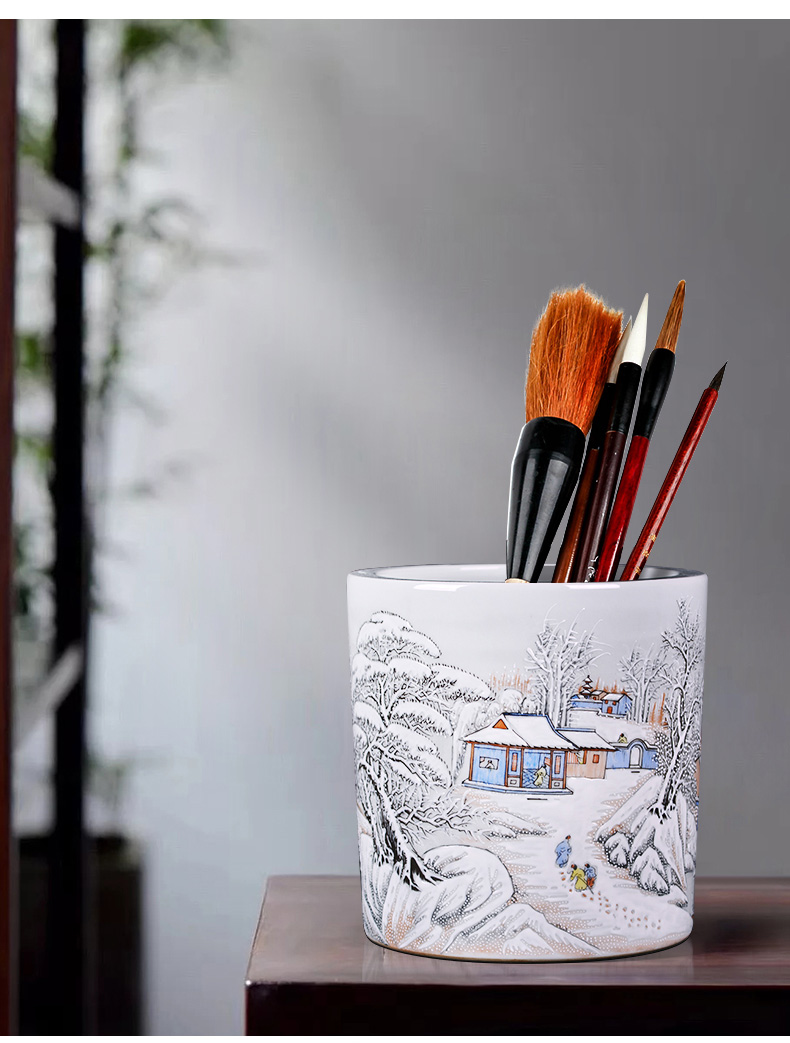 Jingdezhen porcelain brush pot Chinese wind office pen container receive a case desktop furnishing articles of Chinese style restoring ancient ways snow brush pot