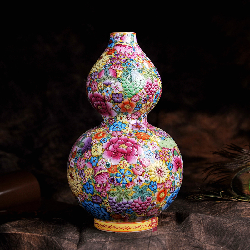 Jingdezhen ceramics hand - made archaize colored enamel flower gourd vases, Chinese arts and crafts home furnishing articles in the living room