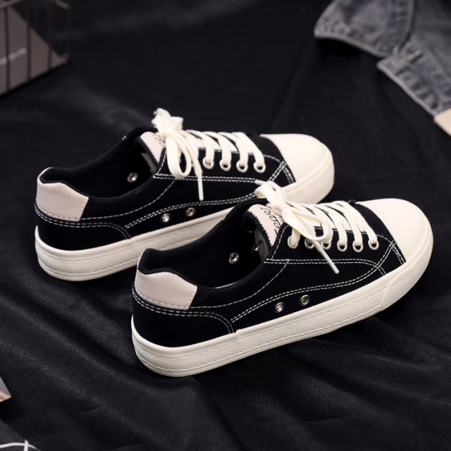 Spring canvas shoes women's casual shoes 43 versatile students flat large size sneakers spring large size women's shoes 404142